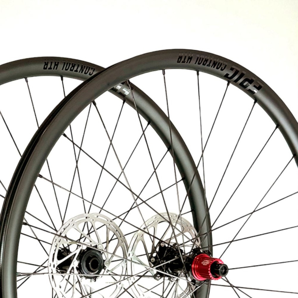 MTB EPIC CONTROL HTR 3025 - Imagen 3